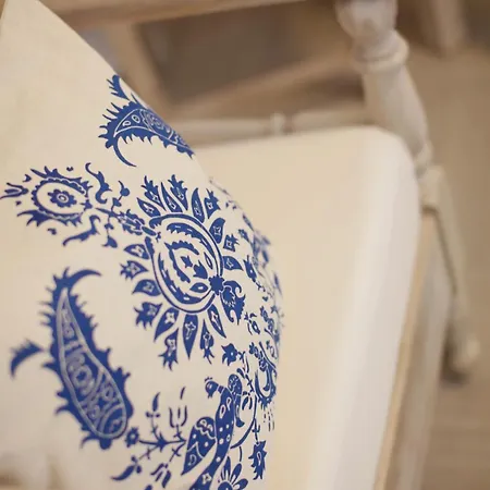 Tiepolo Maisonette アパート *